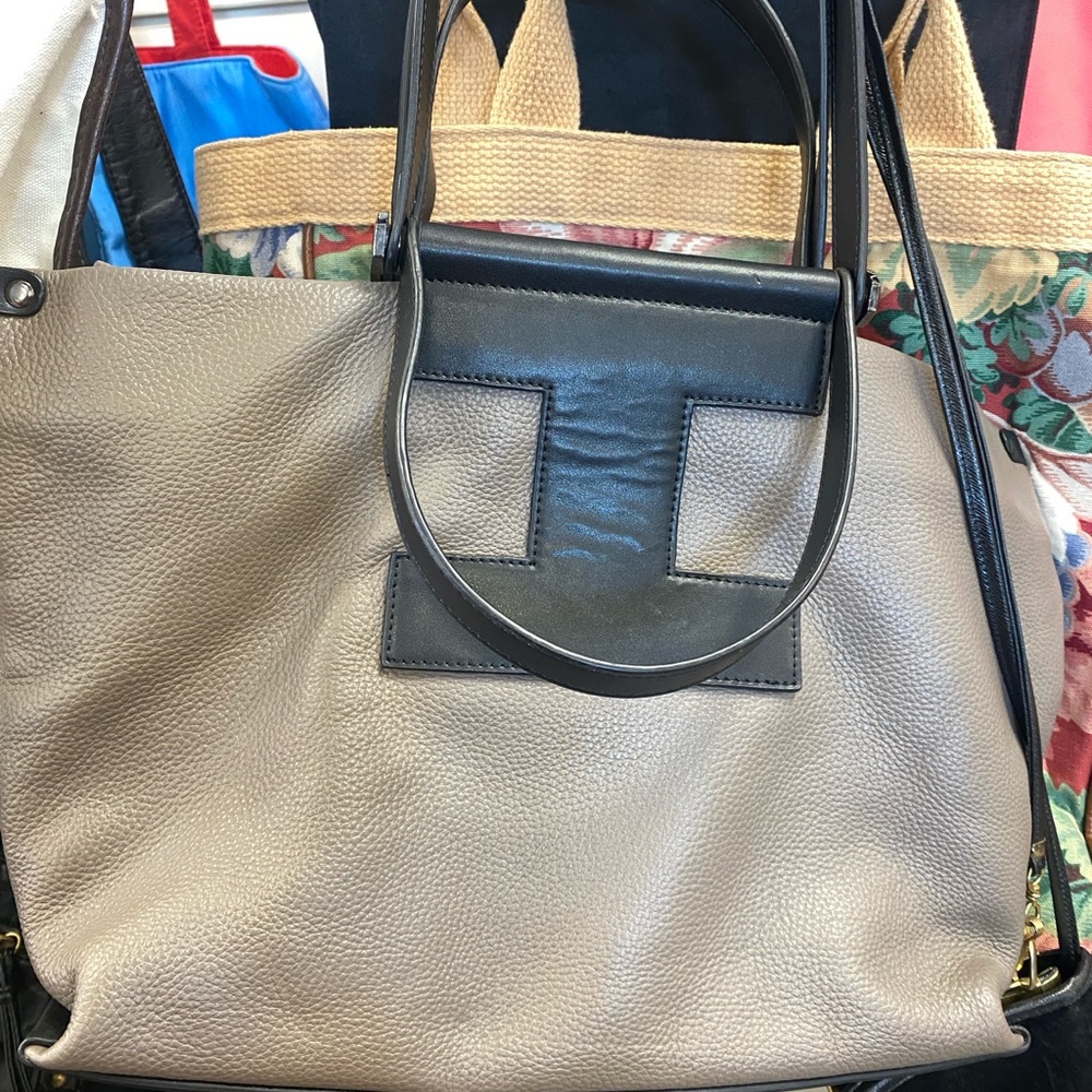 Tom Ford signature leather tote new without tags